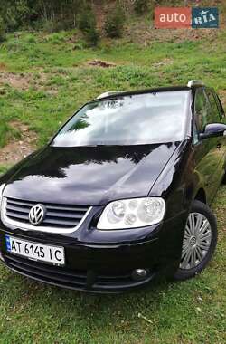 Мінівен Volkswagen Touran 2006 в 
