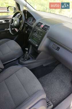 Мінівен Volkswagen Touran 2006 в 