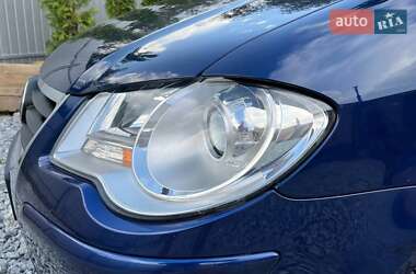 Минивэн Volkswagen Touran 2007 в 