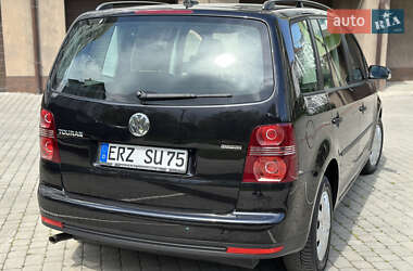 Минивэн Volkswagen Touran 2009 в 