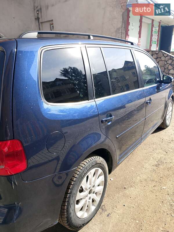 Volkswagen Touran 2012