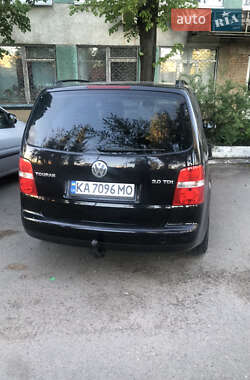Мінівен Volkswagen Touran 2006 в 