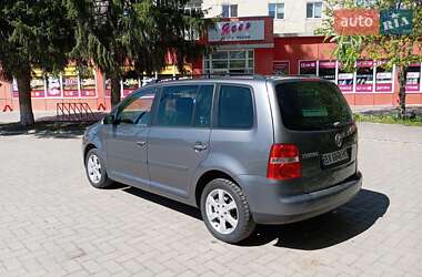 Минивэн Volkswagen Touran 2006 в 