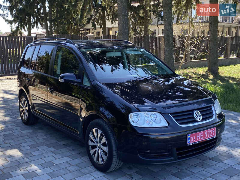 Минивэн Volkswagen Touran 2005 в 