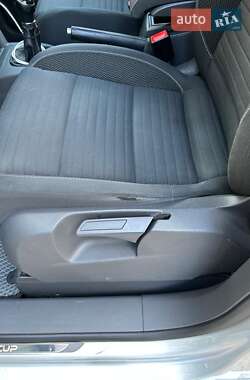 Мінівен Volkswagen Touran 2015 в 