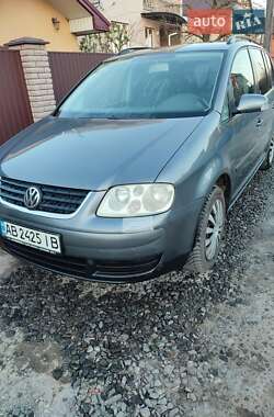 Мінівен Volkswagen Touran 2006 в 