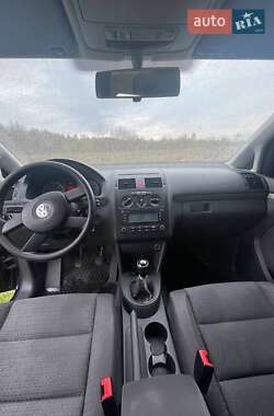 Минивэн Volkswagen Touran 2003 в 