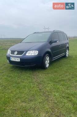 Минивэн Volkswagen Touran 2003 в 