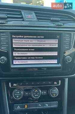 Мікровен Volkswagen Touran 2017 в 