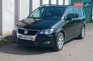 Минивэн Volkswagen Touran 2009 в 