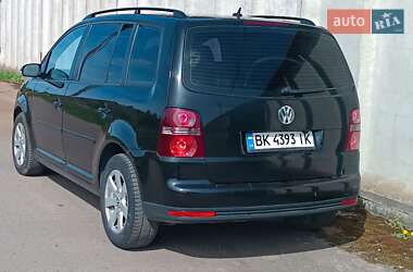 Минивэн Volkswagen Touran 2009 в 