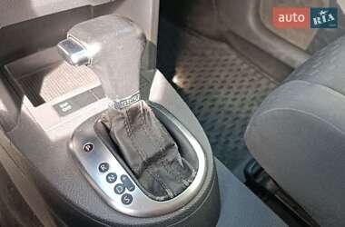 Минивэн Volkswagen Touran 2009 в 