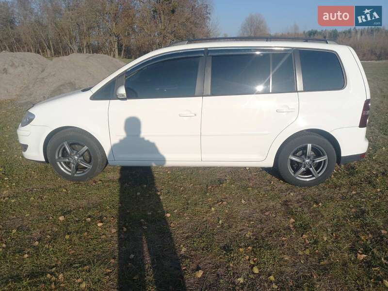 Мінівен Volkswagen Touran 2009 в Сарнах фото 12 Мінівен Volkswagen Touran 2009 в Сарнах