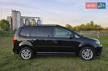 Минивэн Volkswagen Touran 2011 в 