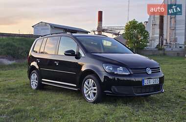 Мінівен Volkswagen Touran 2011 в Радивиліві