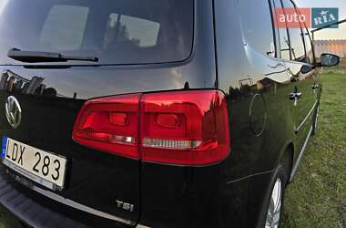 Минивэн Volkswagen Touran 2011 в 
