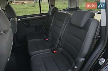 Минивэн Volkswagen Touran 2011 в 