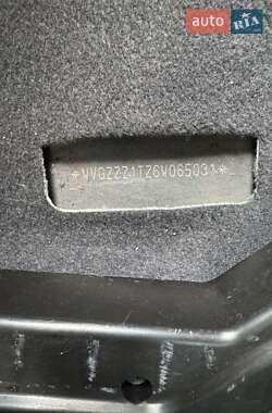 Мінівен Volkswagen Touran 2005 в 