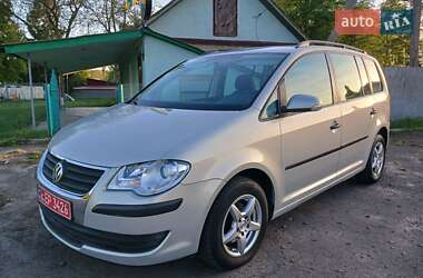 Минивэн Volkswagen Touran 2008 в 