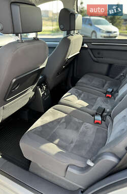 Мінівен Volkswagen Touran 2013 в 