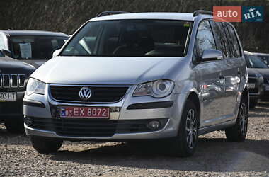 Мінівен Volkswagen Touran 2008 в 