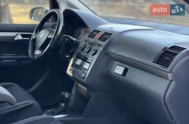 Минивэн Volkswagen Touran 2008 в 