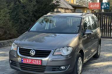 Минивэн Volkswagen Touran 2008 в 