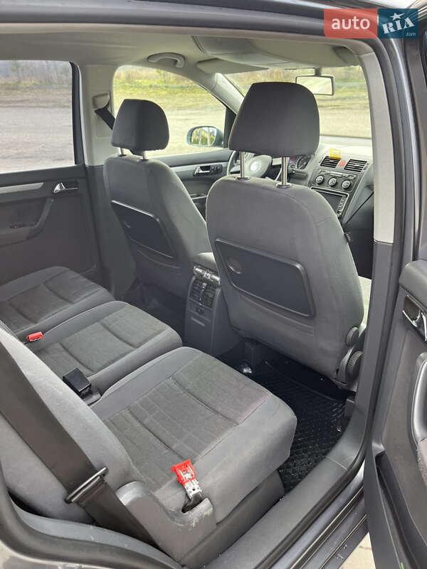 Мінівен Volkswagen Touran 2006 в Львові