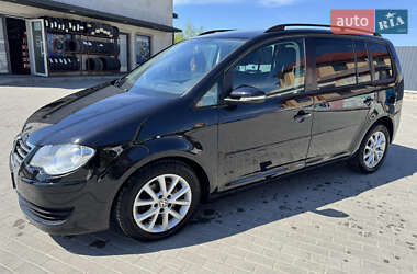 Минивэн Volkswagen Touran 2010 в 