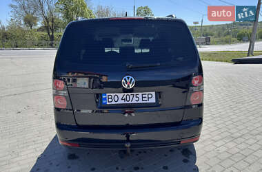 Минивэн Volkswagen Touran 2010 в 