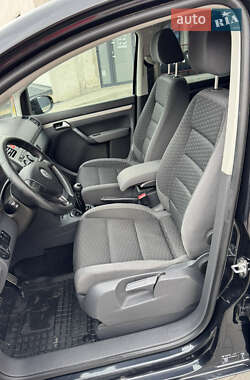Минивэн Volkswagen Touran 2010 в 