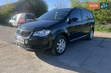 Минивэн Volkswagen Touran 2009 в Фастове