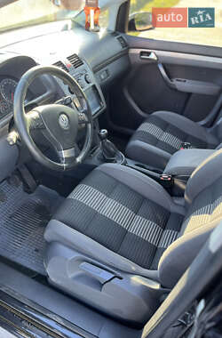 Мінівен Volkswagen Touran 2009 в 