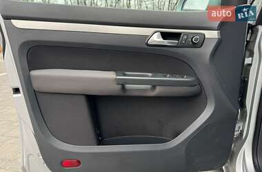 Мінівен Volkswagen Touran 2009 в 