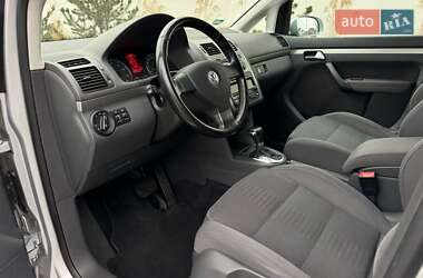 Мінівен Volkswagen Touran 2009 в 