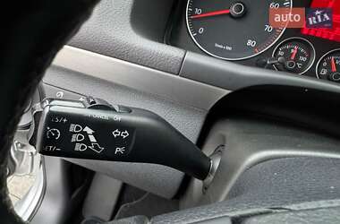 Мінівен Volkswagen Touran 2009 в 