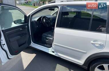 Мінівен Volkswagen Touran 2011 в 