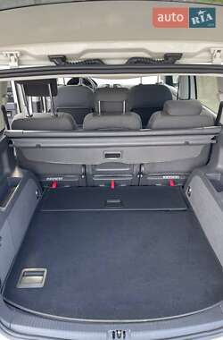 Мінівен Volkswagen Touran 2011 в 