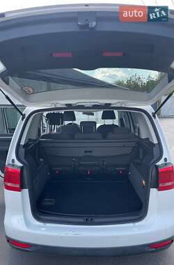 Мінівен Volkswagen Touran 2011 в 