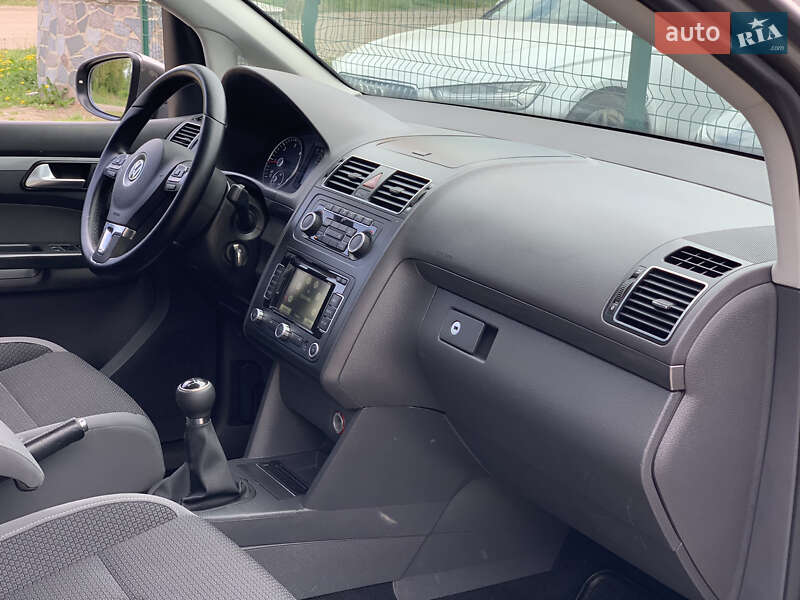 Мінівен Volkswagen Touran 2011 в Бердичеві