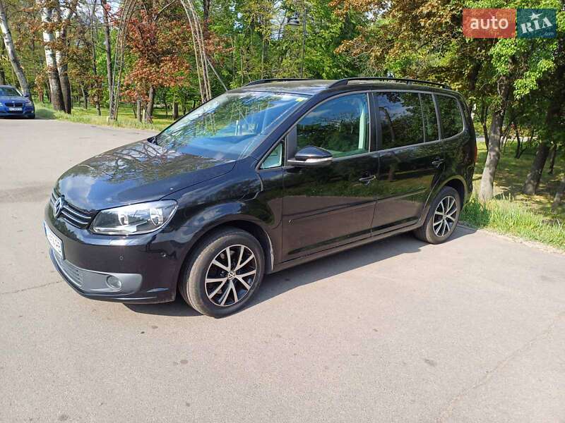 Volkswagen Touran 2015