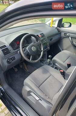 Мінівен Volkswagen Touran 2004 в 