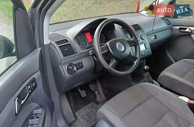 Минивэн Volkswagen Touran 2006 в 