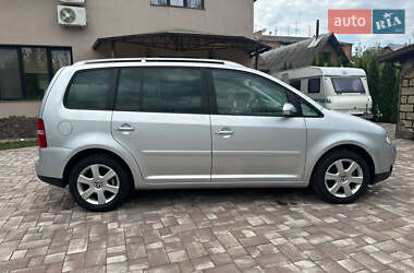 Минивэн Volkswagen Touran 2004 в 