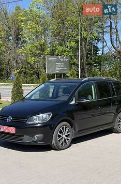 Мінівен Volkswagen Touran 2010 в 