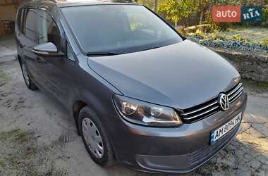 Минивэн Volkswagen Touran 2011 в 