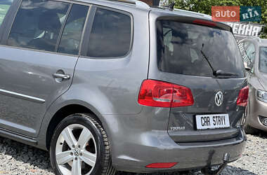 Мінівен Volkswagen Touran 2010 в 