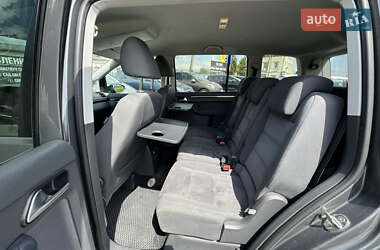 Мінівен Volkswagen Touran 2010 в 