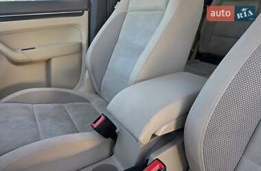Минивэн Volkswagen Touran 2010 в 