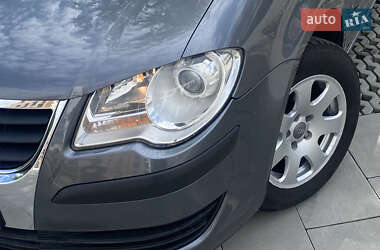 Минивэн Volkswagen Touran 2007 в 